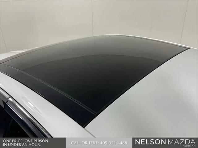 2022 Genesis G70 2.0T RWD