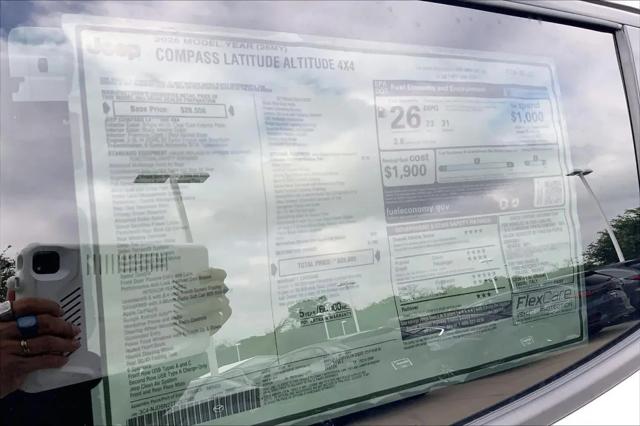 2026 Jeep Compass Latitude Altitude