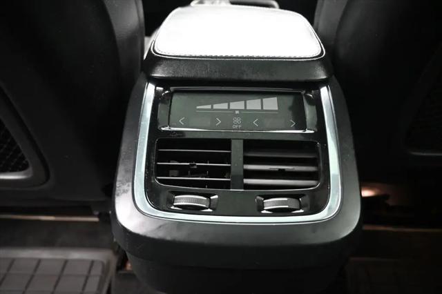2017 Volvo XC90 T6 R-Design