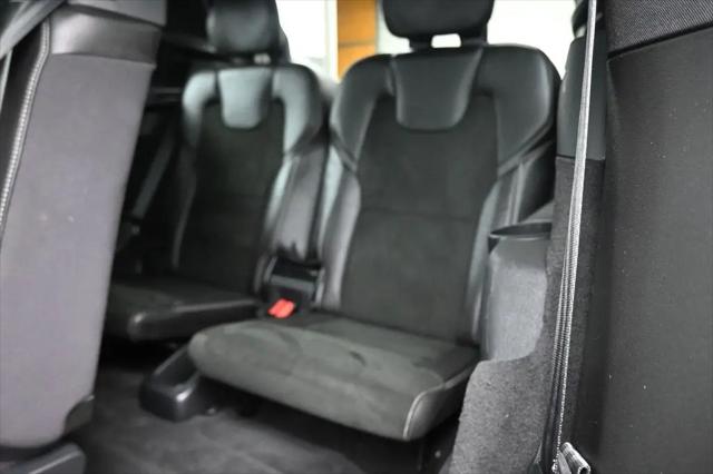 2017 Volvo XC90 T6 R-Design