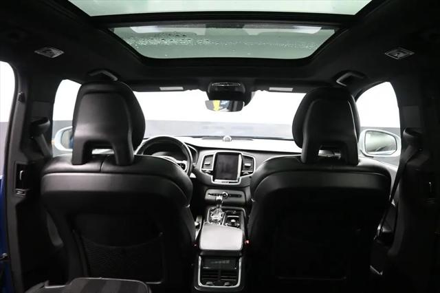 2017 Volvo XC90 T6 R-Design