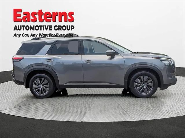 2022 Nissan Pathfinder SV 4WD