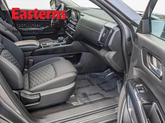 2022 Nissan Pathfinder SV 4WD