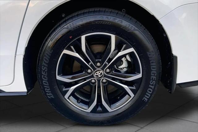 2025 Toyota Sienna Platinum