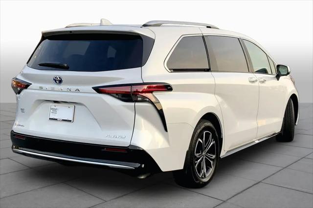 2025 Toyota Sienna Platinum