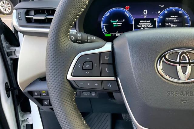 2025 Toyota Sienna Platinum