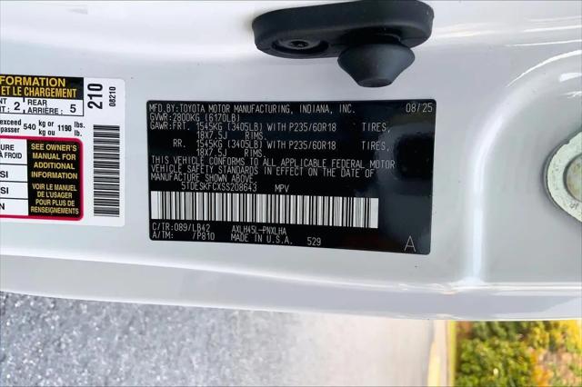 2025 Toyota Sienna Platinum