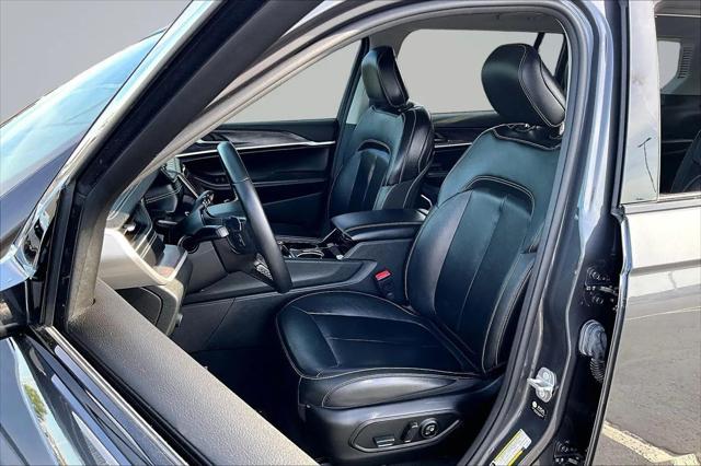 2022 Jeep Grand Cherokee L Limited 4x4