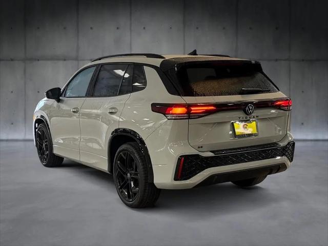 2026 Volkswagen Tiguan SE R-Line Black