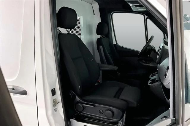 2019 Mercedes-Benz Sprinter 1500 Standard Roof I4
