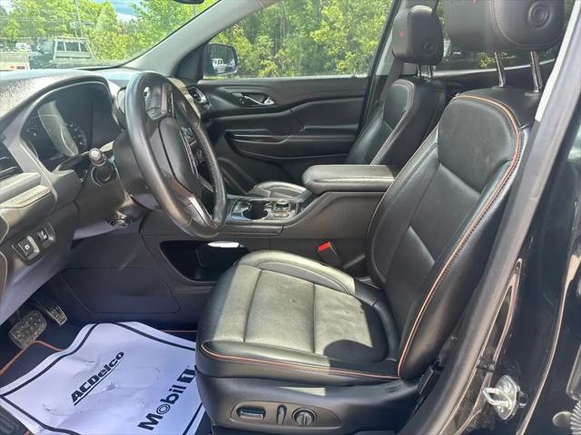 2022 GMC Acadia AWD AT4