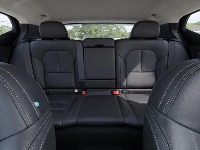 2024 Volvo XC40 B5 Plus Dark Theme