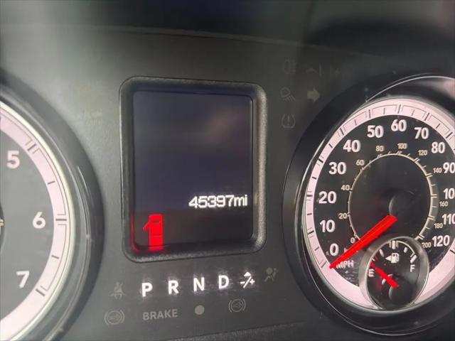 2024 Ram 1500 Classic Warlock Crew Cab 4x4 5'7" Box