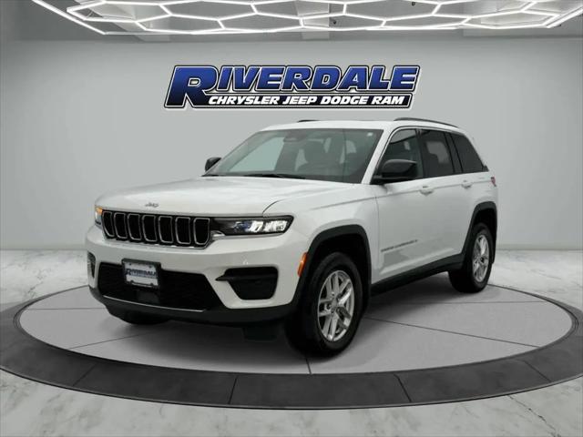 2025 Jeep Grand Cherokee Laredo X 4x4