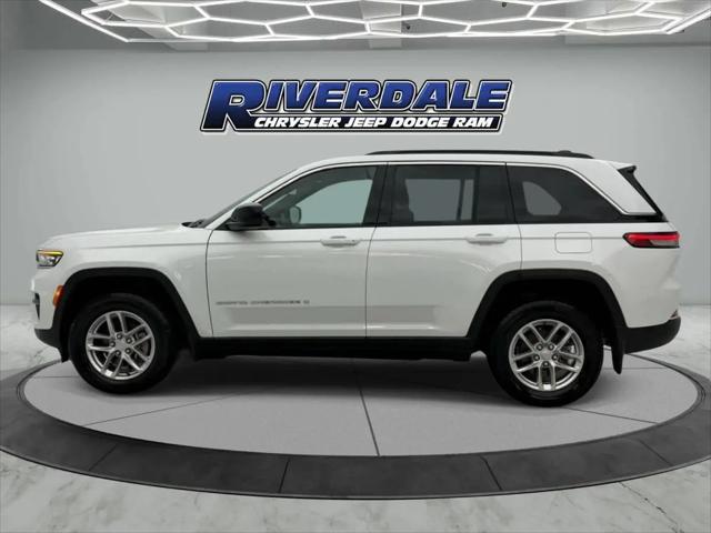 2025 Jeep Grand Cherokee Laredo X 4x4