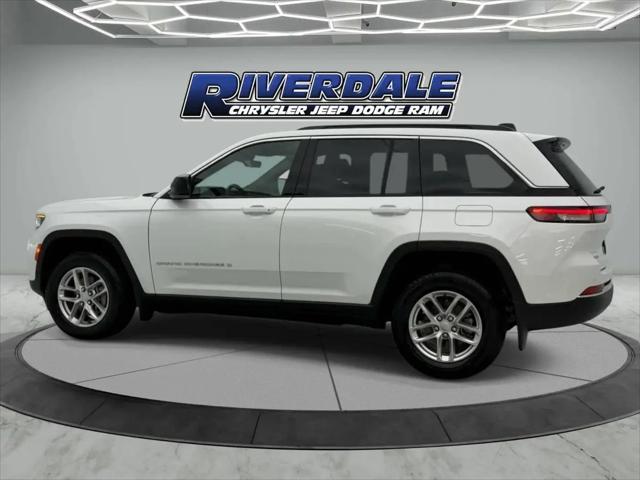 2025 Jeep Grand Cherokee Laredo X 4x4