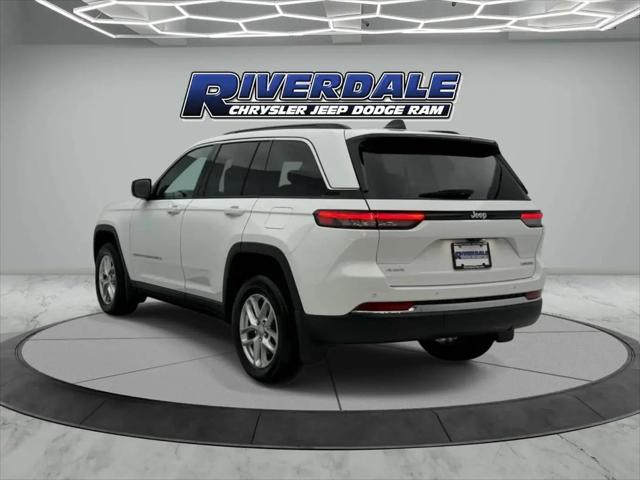 2025 Jeep Grand Cherokee Laredo X 4x4