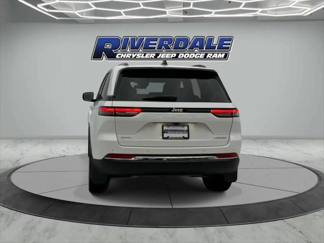 2025 Jeep Grand Cherokee Laredo X 4x4