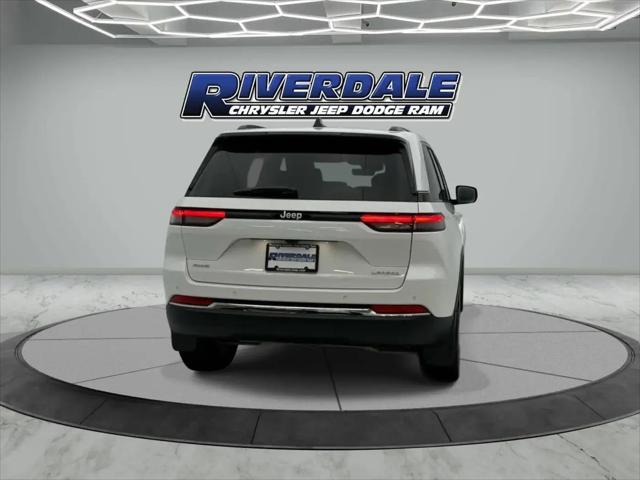 2025 Jeep Grand Cherokee Laredo X 4x4