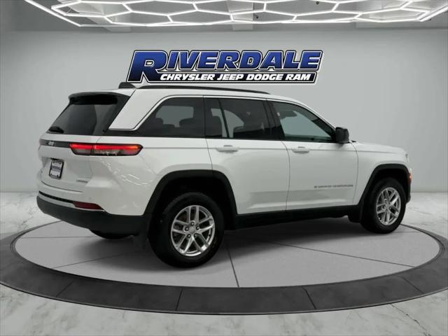 2025 Jeep Grand Cherokee Laredo X 4x4