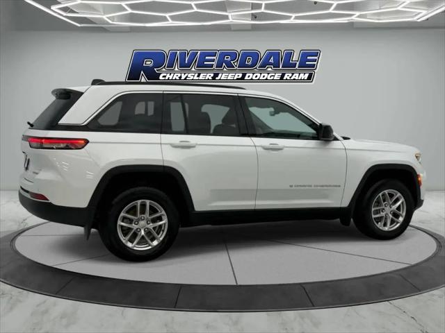 2025 Jeep Grand Cherokee Laredo X 4x4