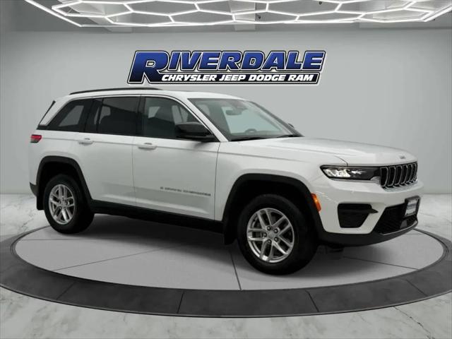 2025 Jeep Grand Cherokee Laredo X 4x4