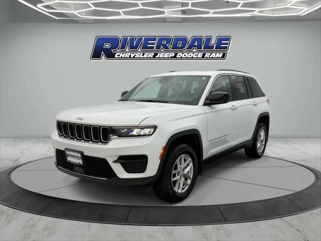 2025 Jeep Grand Cherokee Laredo X 4x4