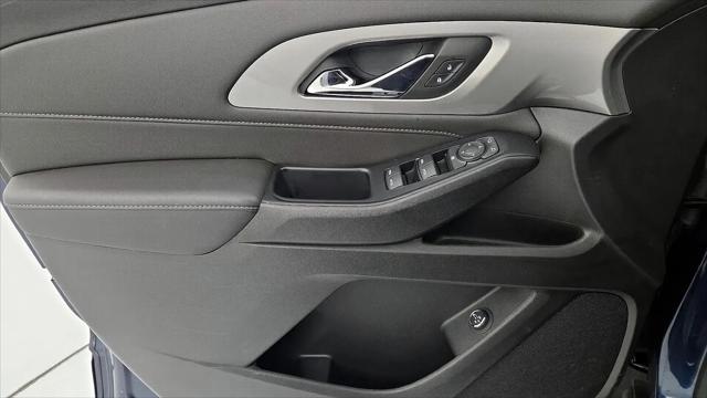 2023 Chevrolet Traverse AWD LT Cloth