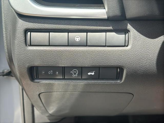 2025 Nissan Rogue Rock Creek