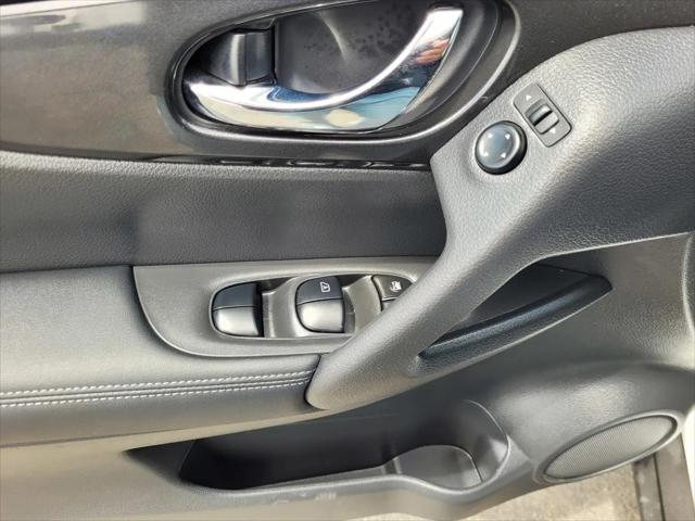 2020 Nissan Rogue SV FWD