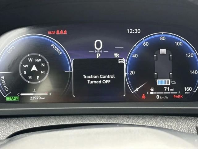 2025 Toyota Crown Signia XLE
