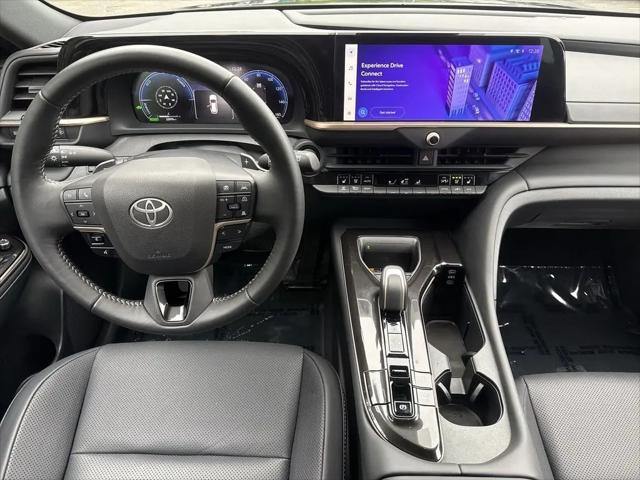 2025 Toyota Crown Signia XLE