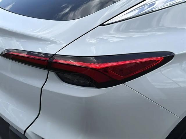 2026 Buick NV Preferred FWD
