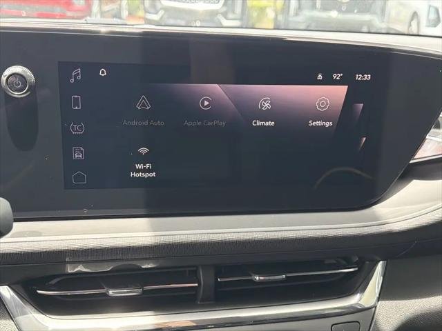 2026 Buick NV Preferred FWD