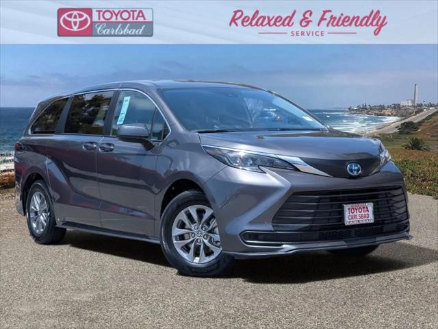 2025 Toyota Sienna LE for sale in Carlsbad, CA