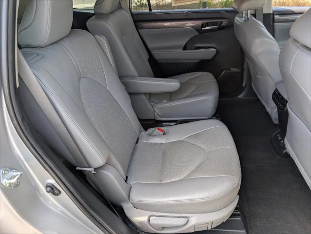 2023 Toyota Highlander Platinum