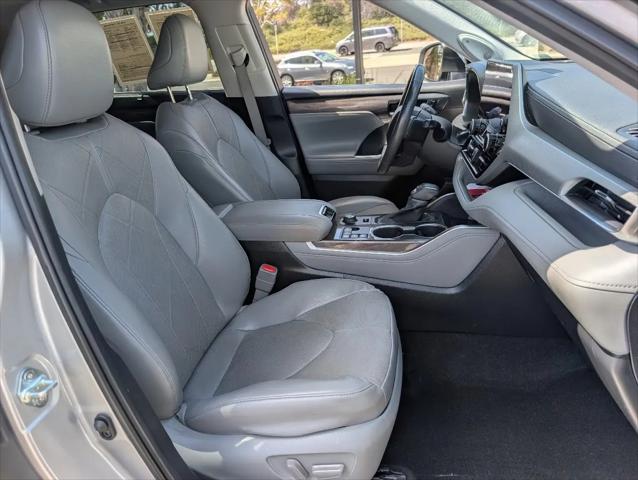 2023 Toyota Highlander Platinum