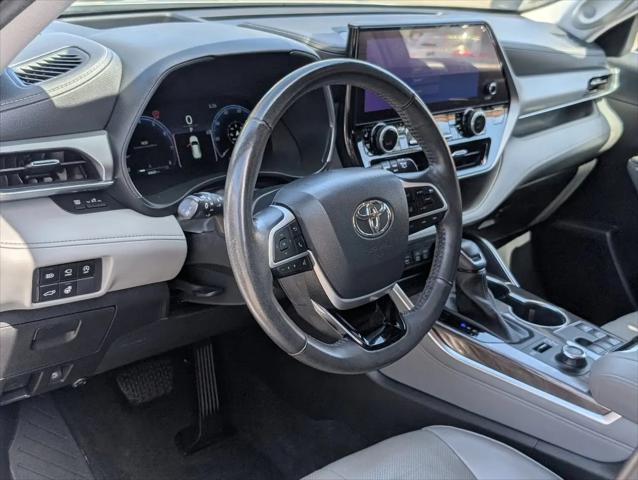 2023 Toyota Highlander Platinum