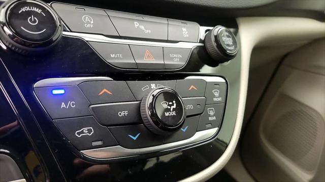 2020 Chrysler Pacifica Touring