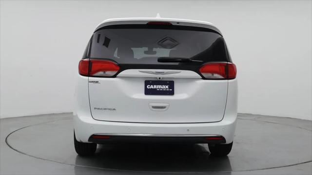 2020 Chrysler Pacifica Touring
