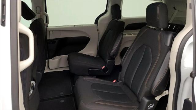 2020 Chrysler Pacifica Touring