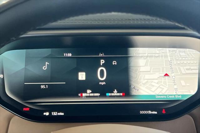2026 Land Rover Range Rover Sport P360 SE