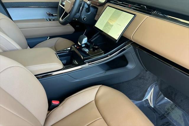 2026 Land Rover Range Rover Sport P360 SE