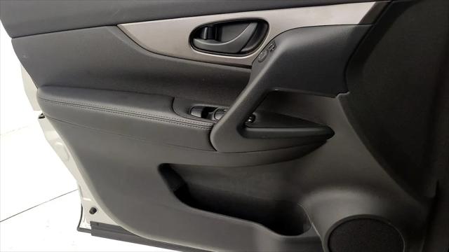 2020 Nissan Rogue Sport S FWD Xtronic CVT