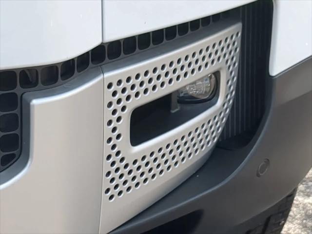 2025 Land Rover Defender 110 P400 S