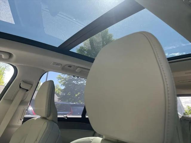 2026 Volvo XC90 Plug-In Hybrid Ultra, T8 AWD, Electric/Gasoline, Bright, 7 Seats