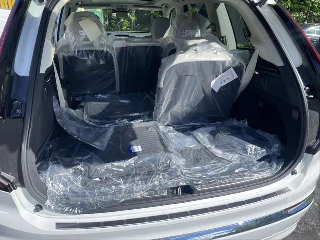 2026 Volvo XC90 Plug-In Hybrid Ultra, T8 AWD, Electric/Gasoline, Bright, 7 Seats