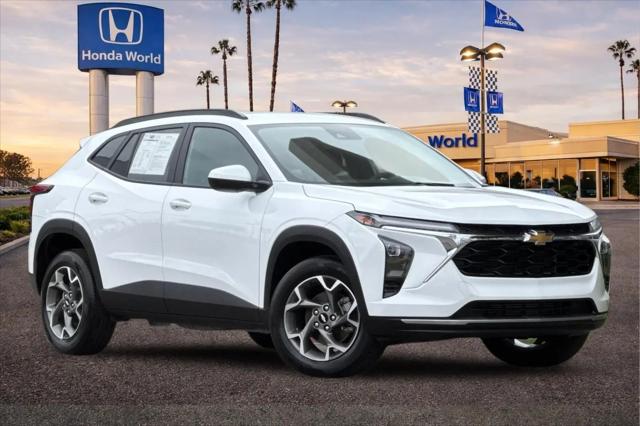 2025 Chevrolet Trax FWD LT