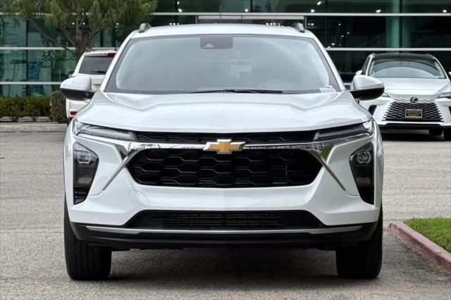 2025 Chevrolet Trax FWD LT