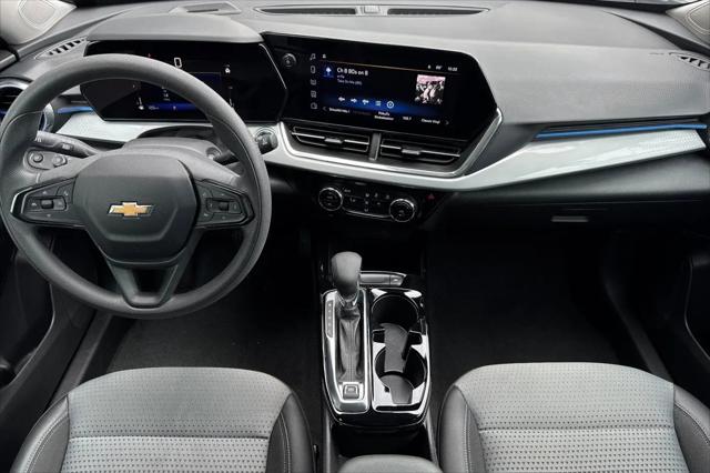 2025 Chevrolet Trax FWD LT